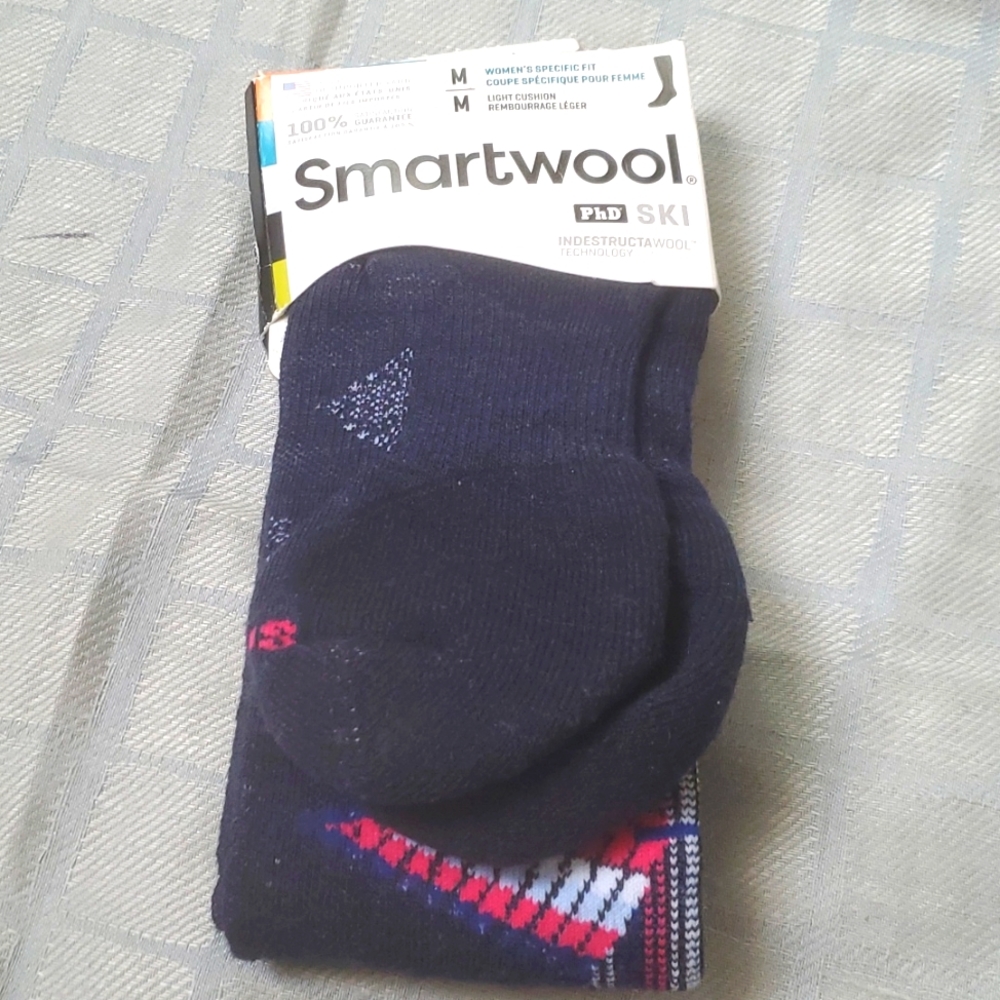 Smartwool Women's Specific Fit Medium. Light Cushion NWT - Picture 6 of 8